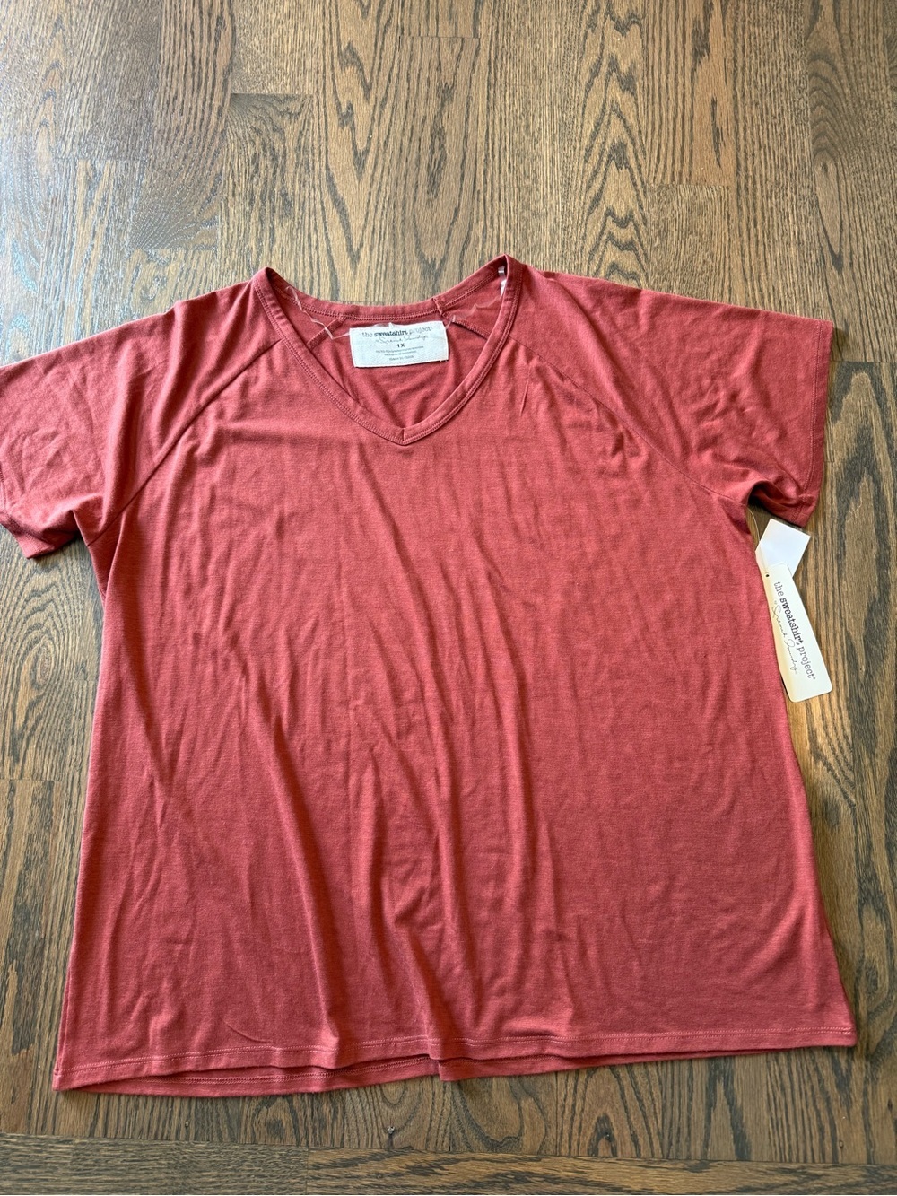 NWT the Sweatshirt project Everyday V-Neck Tee - Brick Red size 1X